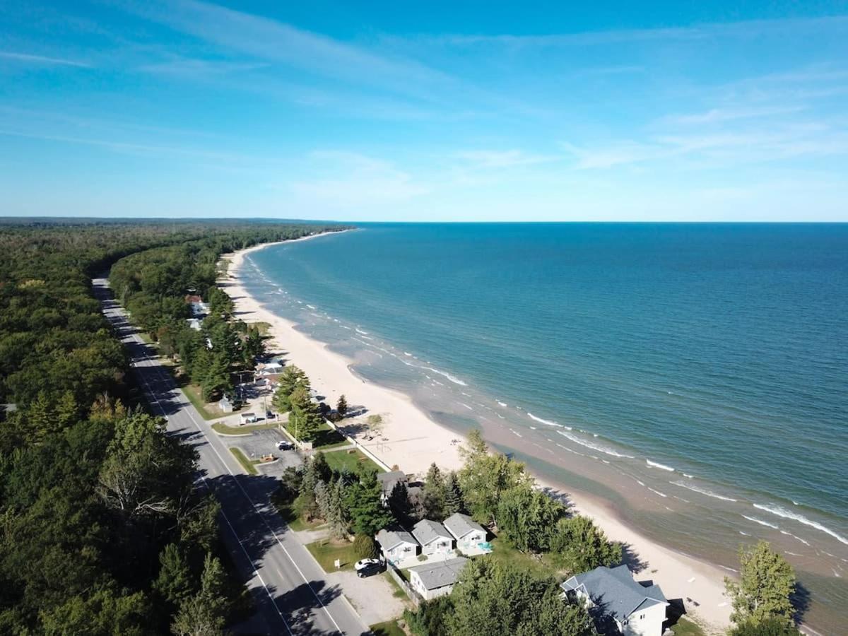 Beach Club Of Oscoda Beach House On Lake Huron Villa Exterior photo